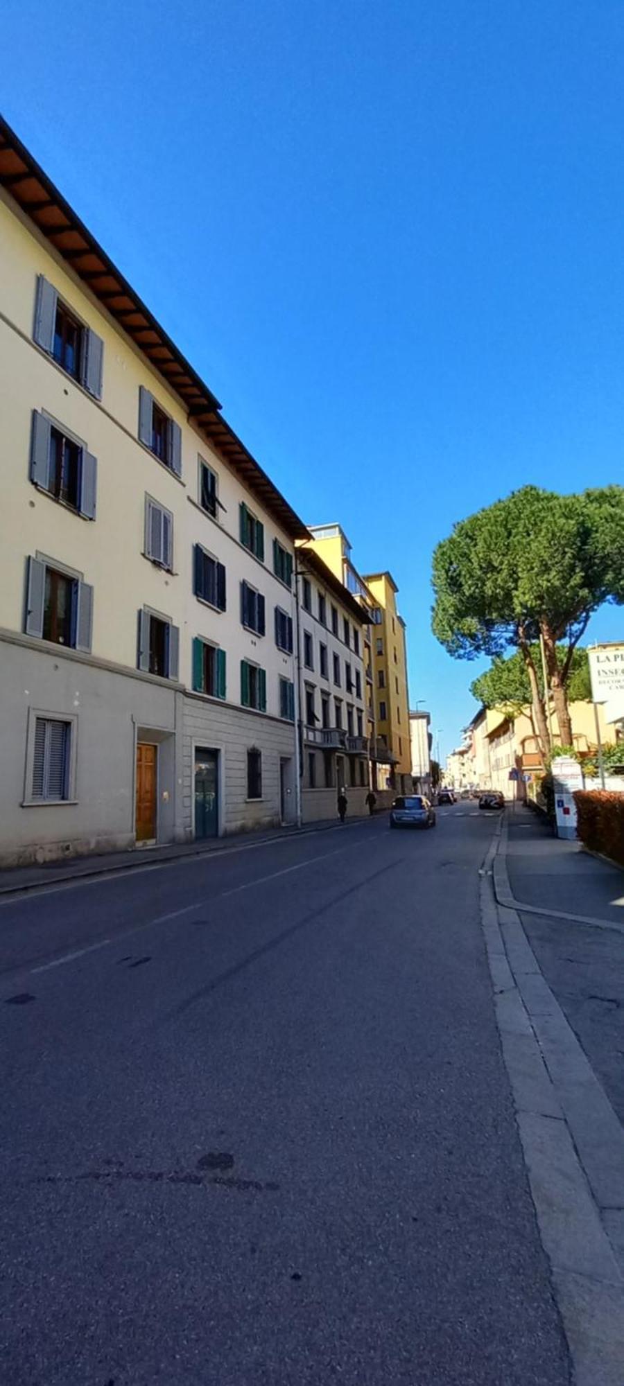 Charming & Spacious Florentine Home Just Two Mins From Tram Stop Firenze Esterno foto